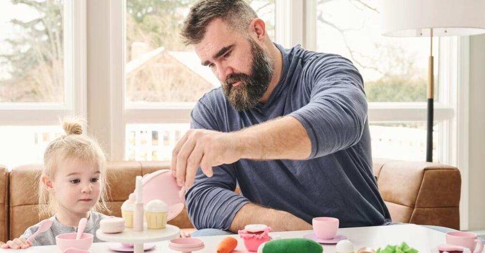 Jason Kelce and Wife Kylie Celebrate Daughter Elliotte's Second